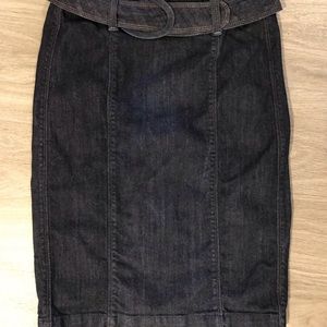 🔹Banana republic denim knee length skirt size 2🔹